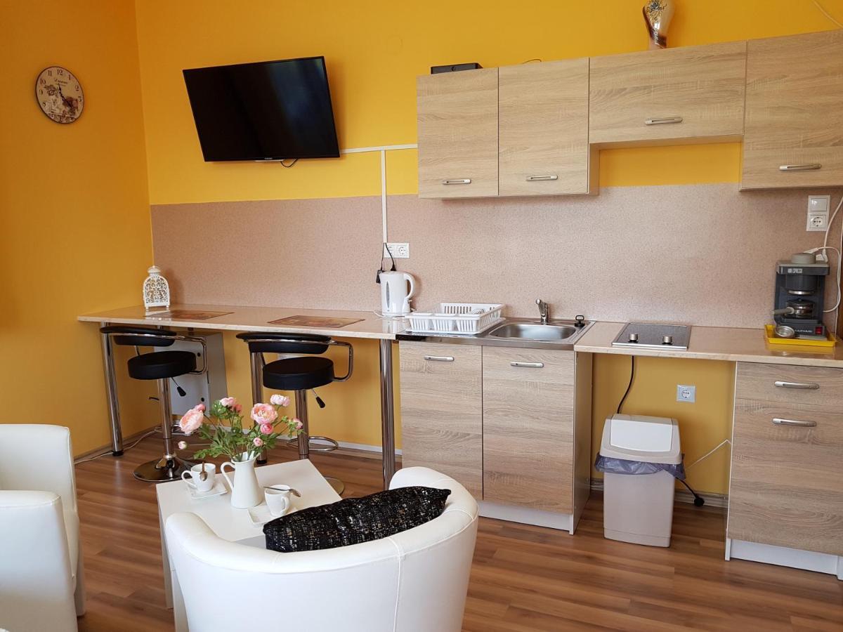 Monika Vendeghaz Hotel Morahalom Bagian luar foto