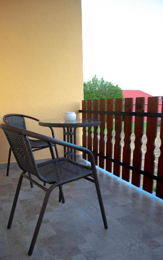 Monika Vendeghaz Hotel Morahalom Bagian luar foto