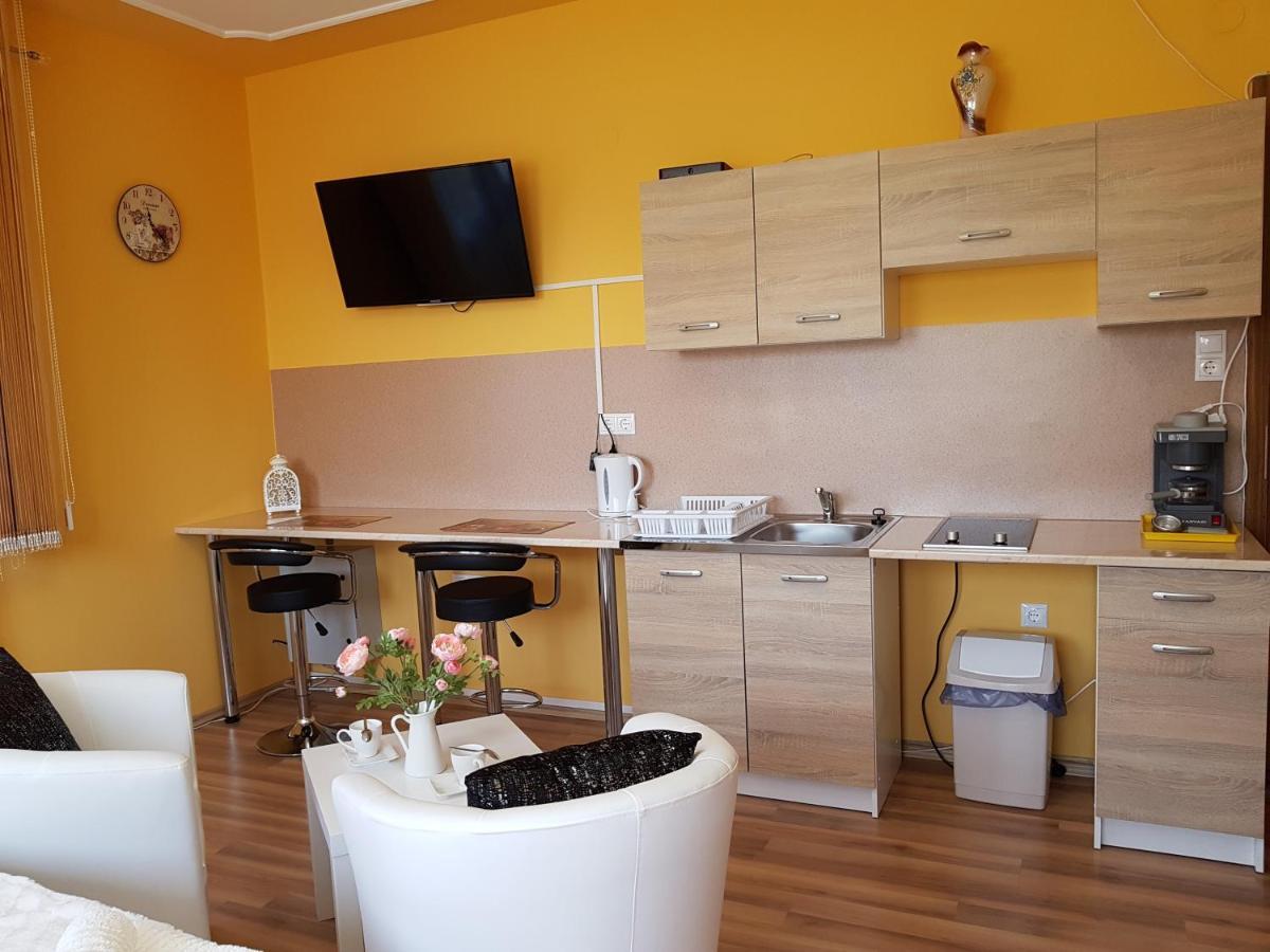 Monika Vendeghaz Hotel Morahalom Bagian luar foto