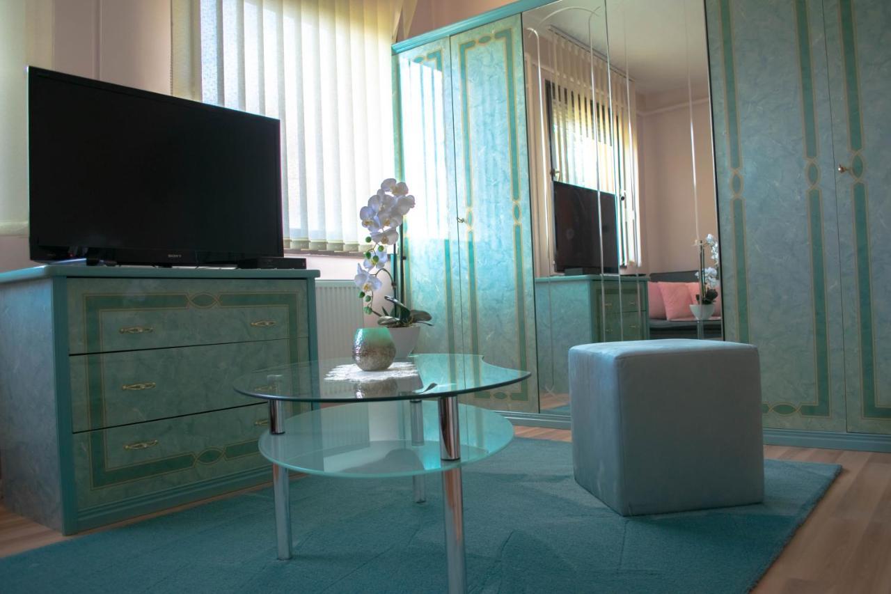 Monika Vendeghaz Hotel Morahalom Bagian luar foto